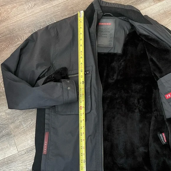 Prada mens Large Art.SGV126 Mat.09W coat